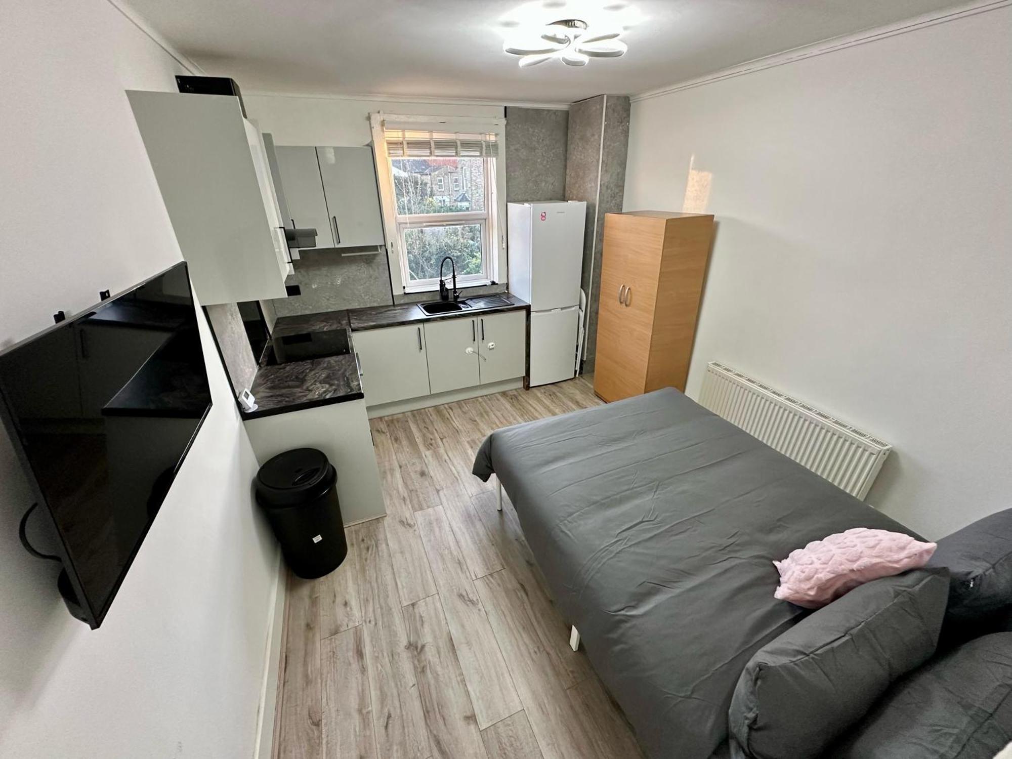 Homestay 78 Flat B To